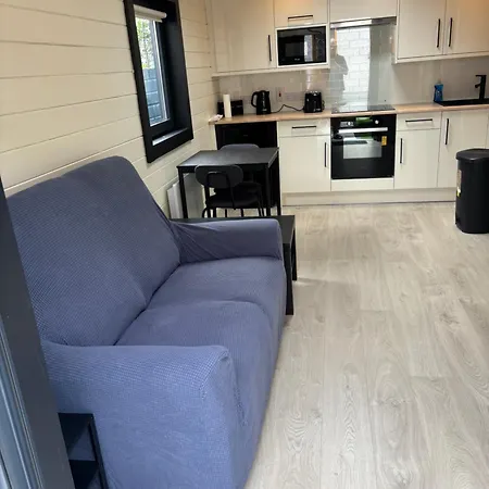 The Near Centre 10mins *